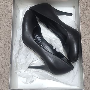 Mossimo Pearce Pumps Black 7.5 -EUC